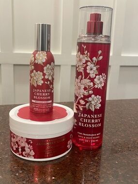 Bath & Body Works Japanese Cherry Blossom SET -NWT- Body Mist/Cream/Room Spray